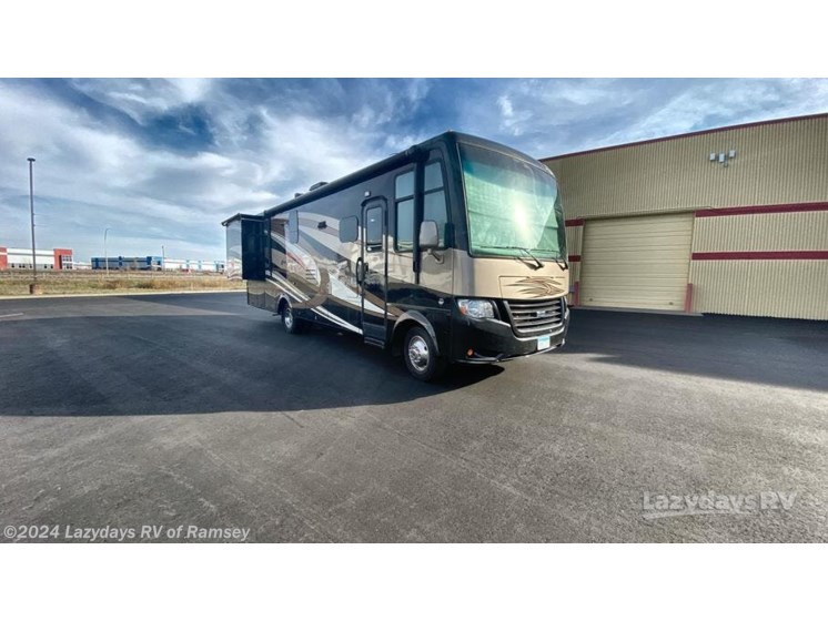 Used 2017 Newmar Bay Star 3210 available in Ramsey, Minnesota