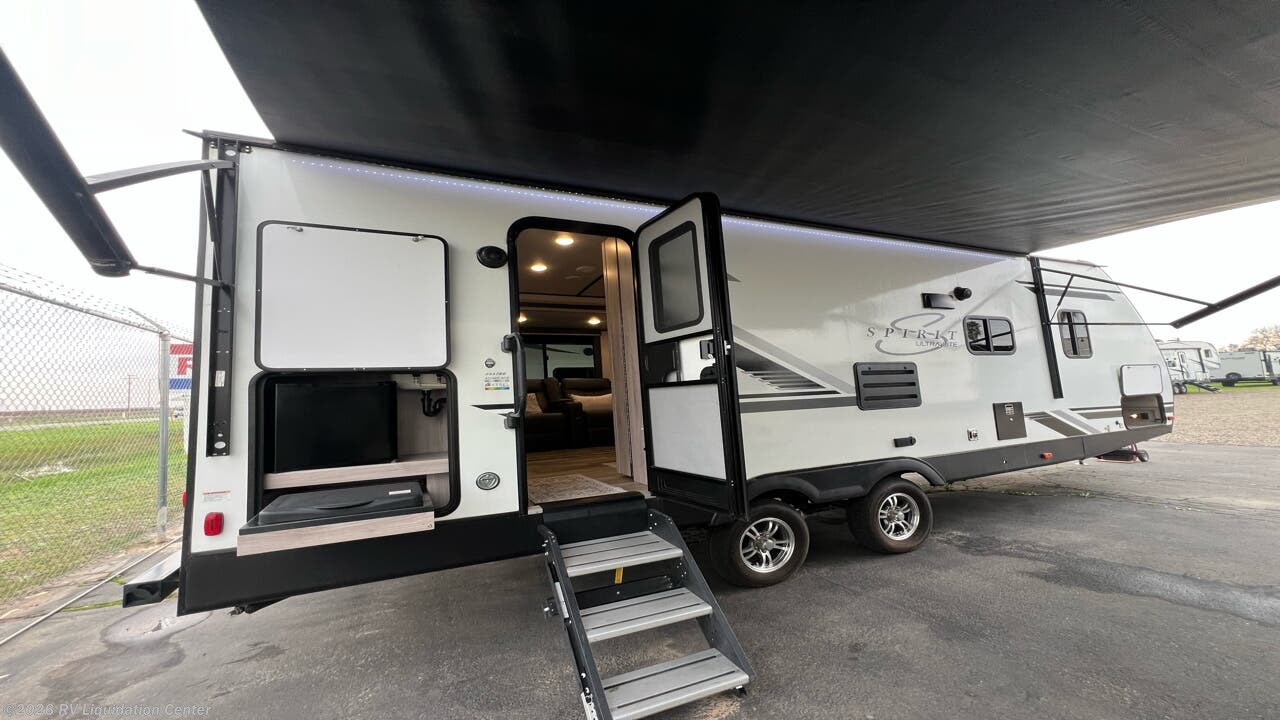 2021 Coachmen Spirit 2557RB - Used Travel Trailer For Sale by RV Liquidation Center in Madera, California