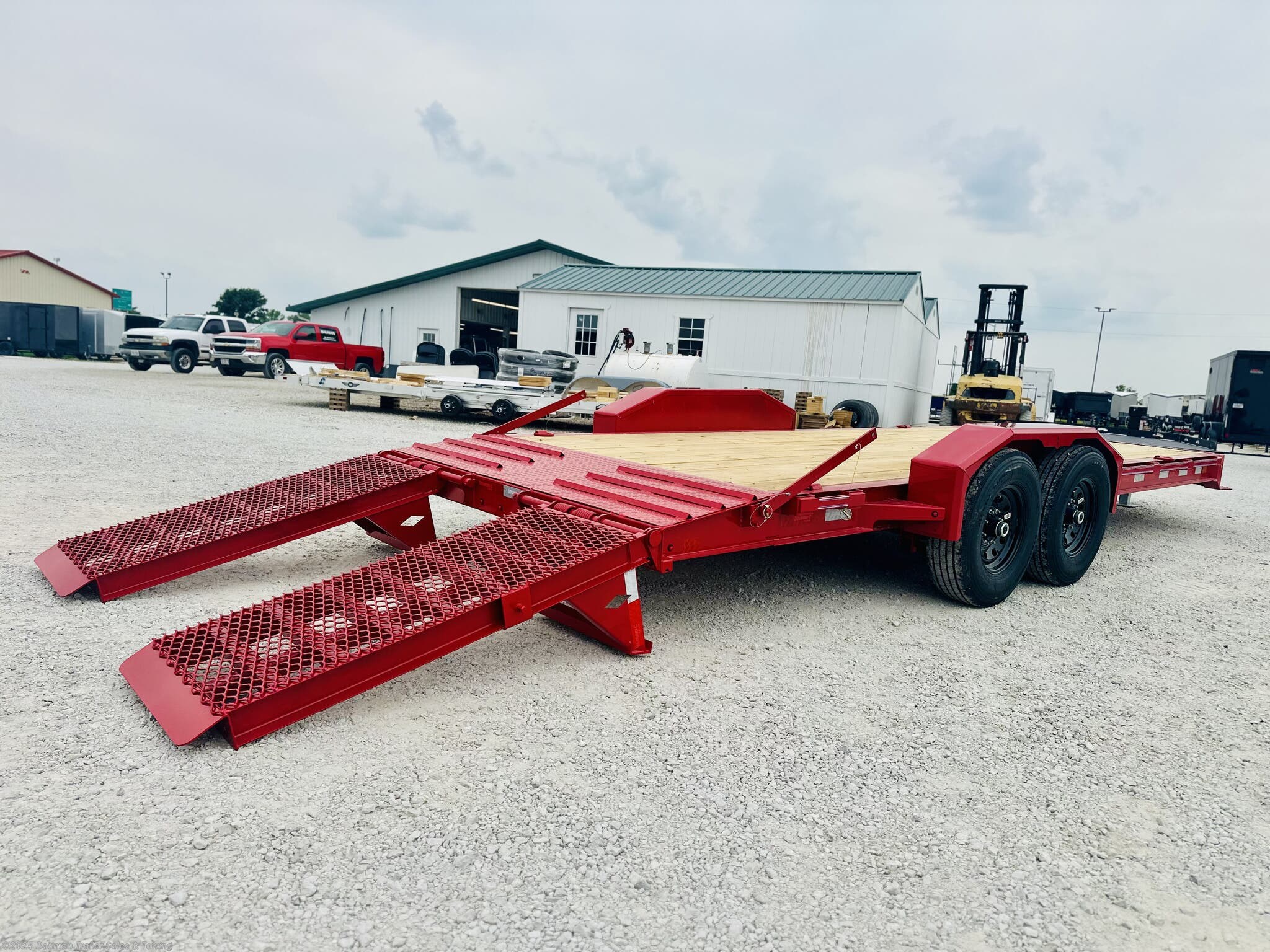 2025 Diamond C LPX - 20'X82