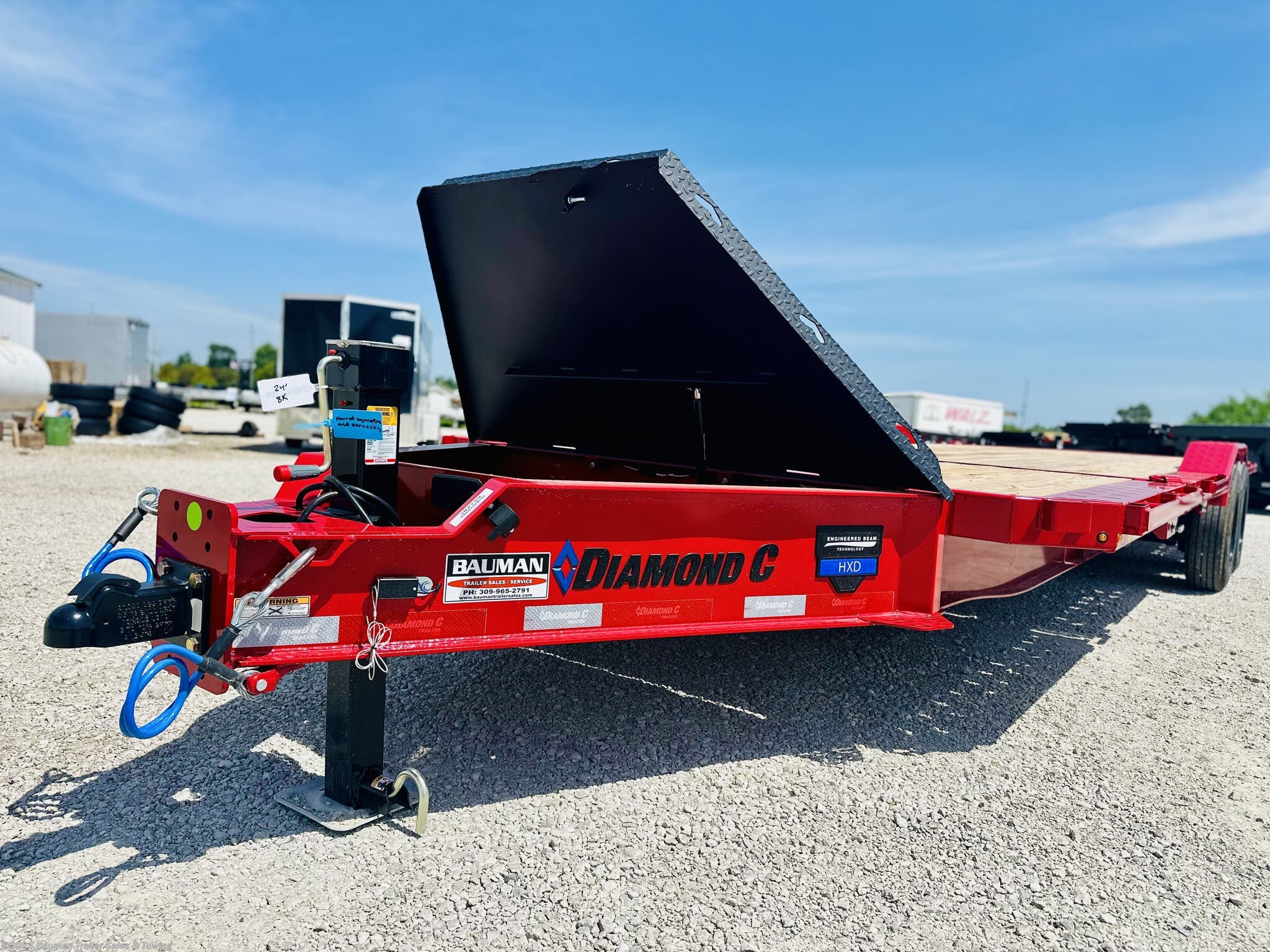 2025 Diamond C HXD 8K's - 24x102 - Drive Over Fenders