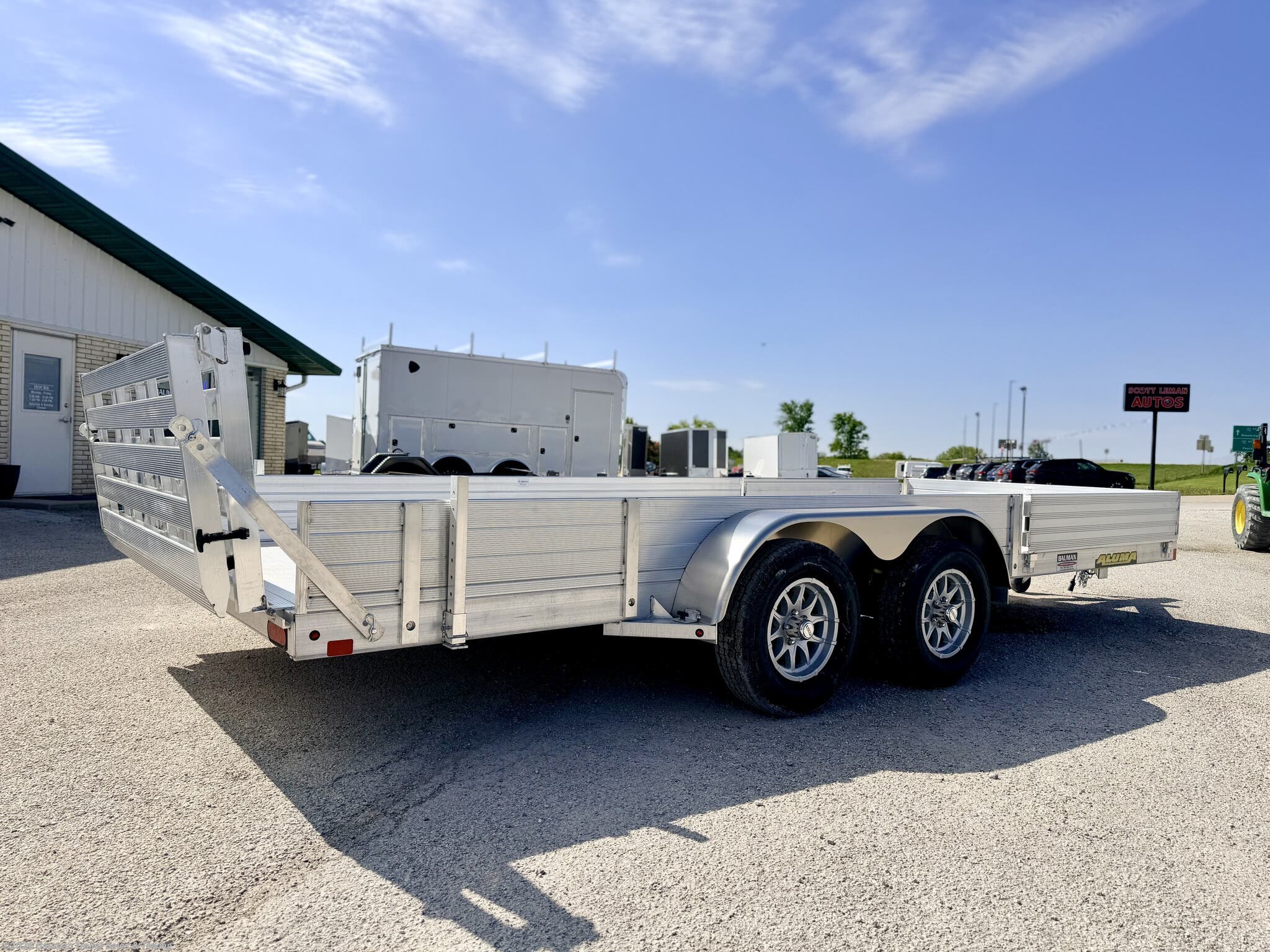 2027 Aluma 8118TA-R-BT-SR photo 5