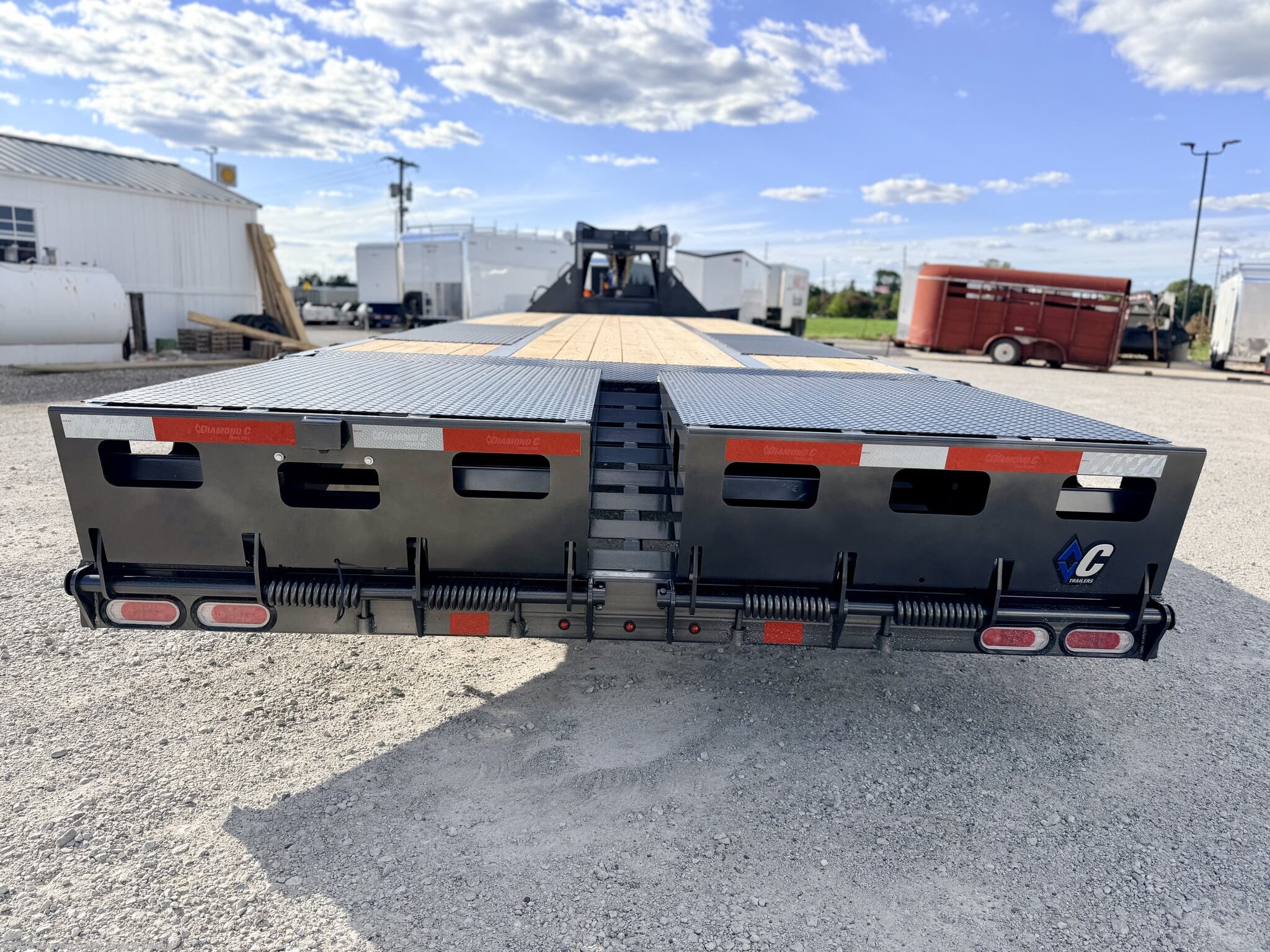 2026 Diamond C FMAX212 photo 5