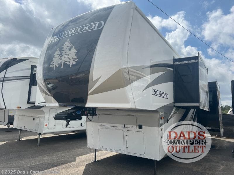2023 Redwood RV Redwood 4001LK RV for Sale in Gulfport, MS 39503
