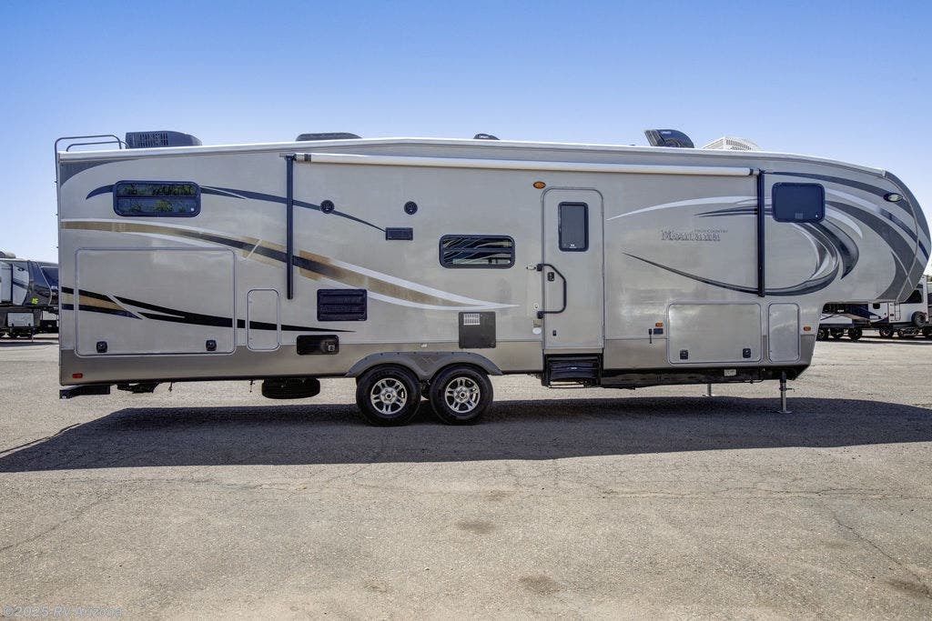 2013 Keystone Montana High Country 338db