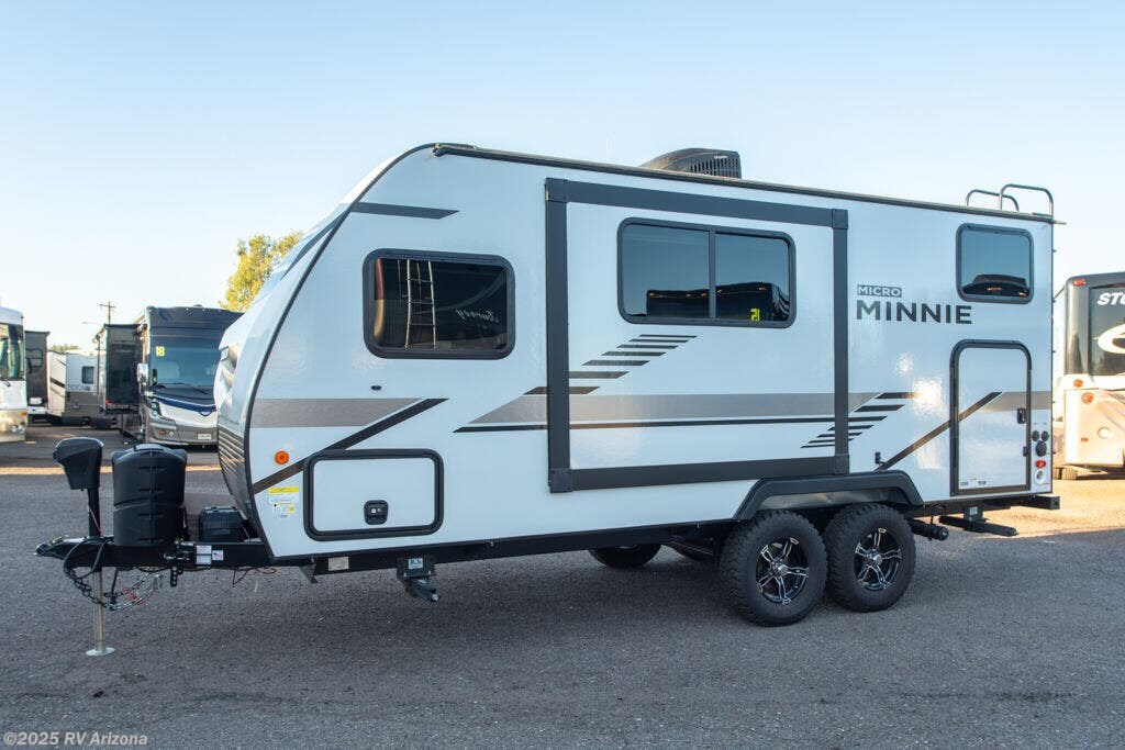 2021 Winnebago Micro Minnie 2100BH RV for Sale in El Mirage, AZ 85335