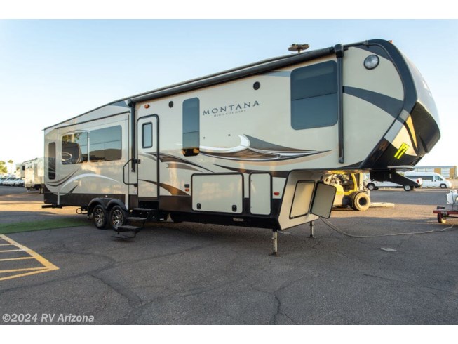 Used 2017 Keystone Montana High Country 352RL available in El Mirage, Arizona