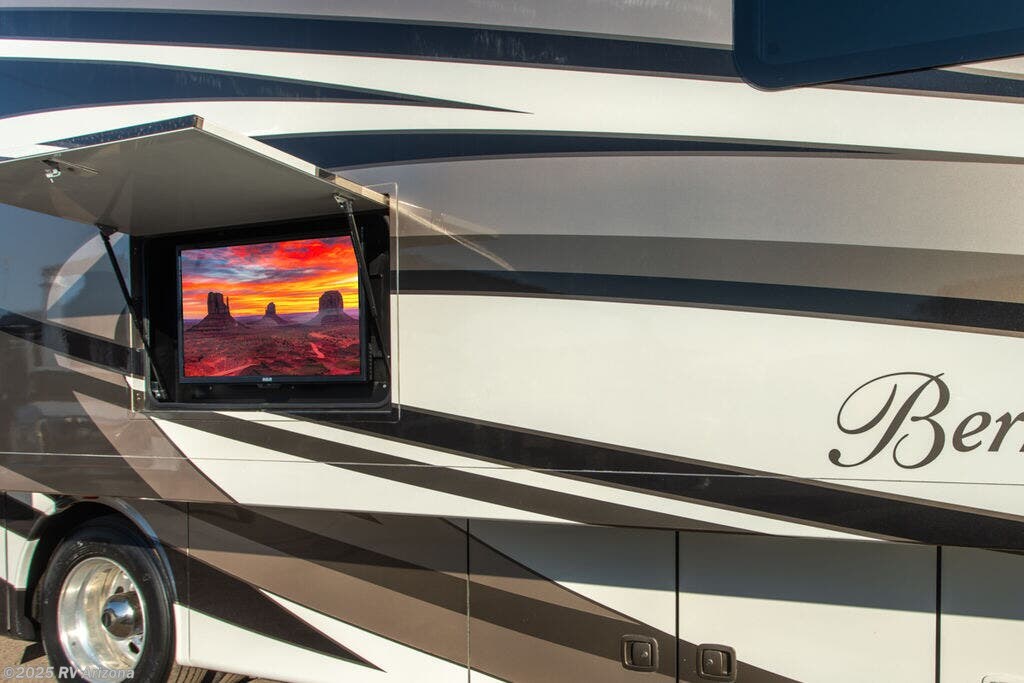 2016 Forest River Berkshire Cummins ISB 340HP Engine 34QS RV for Sale