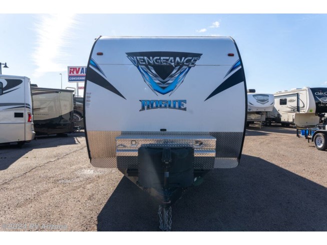 2018 Forest River Vengeance Rogue 28V - Used Toy Hauler For Sale by RV Arizona in El Mirage, Arizona