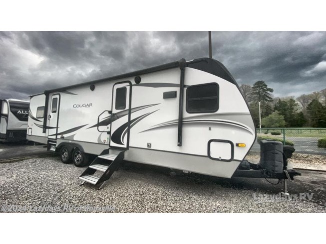 Used 2022 Keystone Cougar 29FKD available in Knoxville, Tennessee