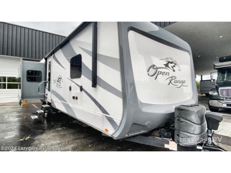 Used 2017 Highland Ridge Open Range Roamer RT324RES available in Knoxville, Tennessee