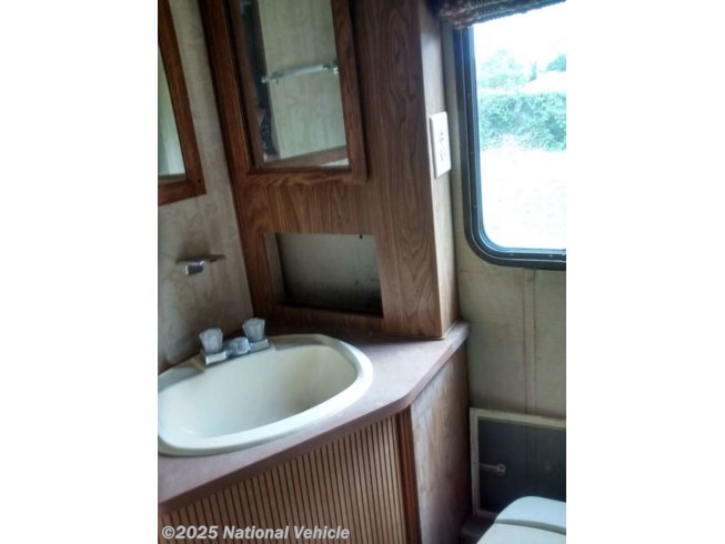 1981 Winnebago Chieftain Class A Motorhome RV for Sale in Longmont, CO