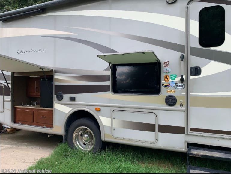 2015 Thor Motor Coach Hurricane 32N RV for Sale in Harrison, AR 72601