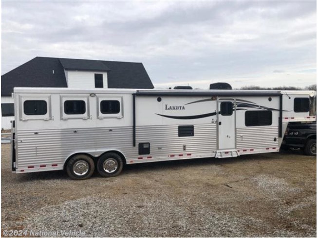 2014 Lakota Charger 3 Horse Trailer with Living Quarters RV for Sale in Omaha, NE 68127 Lakota 3 Horse Trailer With Living Quarters