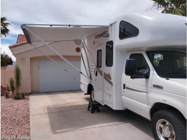 2010 Thor Motor Coach Four Winds Majestic 19G 19' Class C Motorhome RV ...