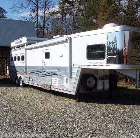 2007 Bloomer 4 Horse 30' 15'5 SW Trailer With Living ...