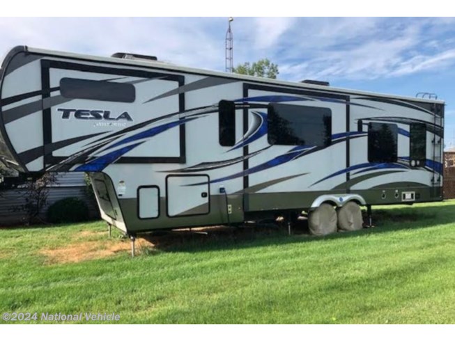 2015 EverGreen RV Tesla Toy Hauler T3212 RV for Sale in