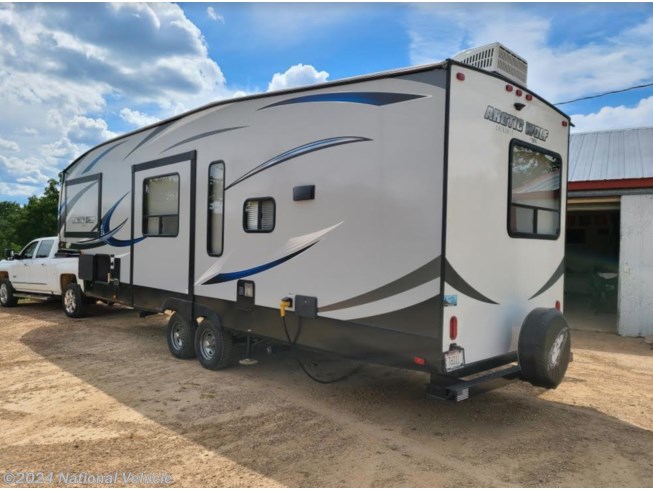 2018 Forest River Cherokee Arctic Wolf 305ML6 RV for Sale in Potosi, WI 53820 | c602035 | RVUSA 2018 Forest River Cherokee Arctic Wolf 305ml6