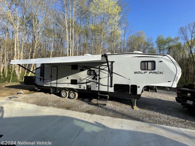 2017 Forest River Cherokee Wolf Pack Toy Hauler 285Pack13 RV for Sale in Wilmington, OH 45177 2017 Wolf Pack Toy Hauler For Sale