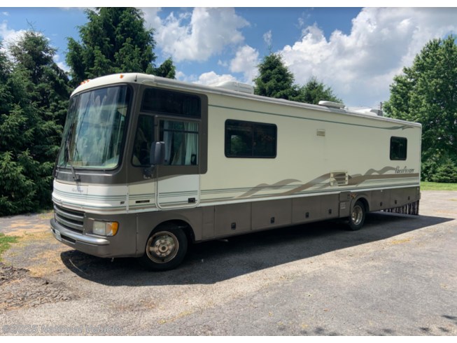 1999 Fleetwood Pace Arrow Vision 35W RV for Sale in Highland, IL 62249 ...