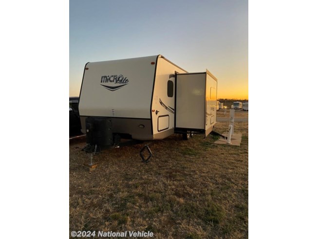 Used 2017 Forest River Flagstaff Micro Lite 25BHS available in Breckenridge, Texas