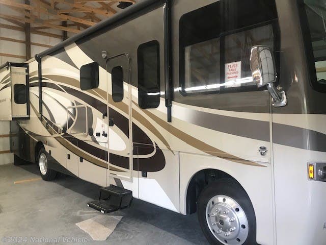 Used 2015 Thor Motor Coach Miramar 32.1 available in Bryant, Arkansas