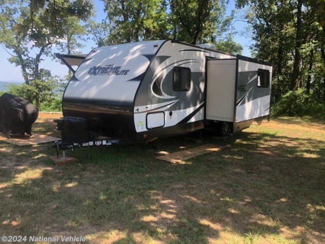 2018 Forest River Vibe Extreme Lite 258RKS - Used Travel Trailer For Sale by National Vehicle in Bentonville, Arkansas