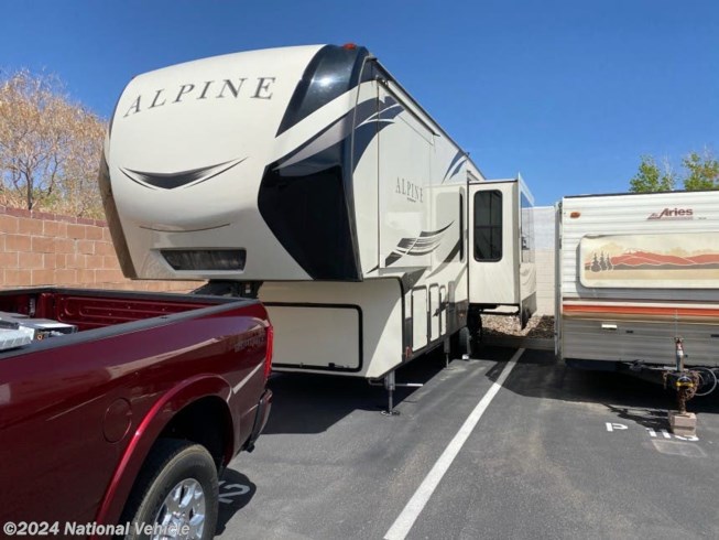 Used 2018 Keystone Alpine 3300 GR available in Albuquerque, New Mexico