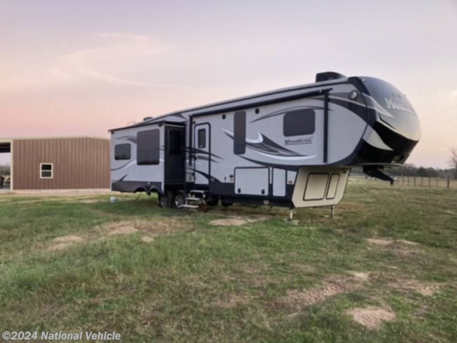 Used 2015 Keystone Montana High Country 343RL available in Somerville, Texas