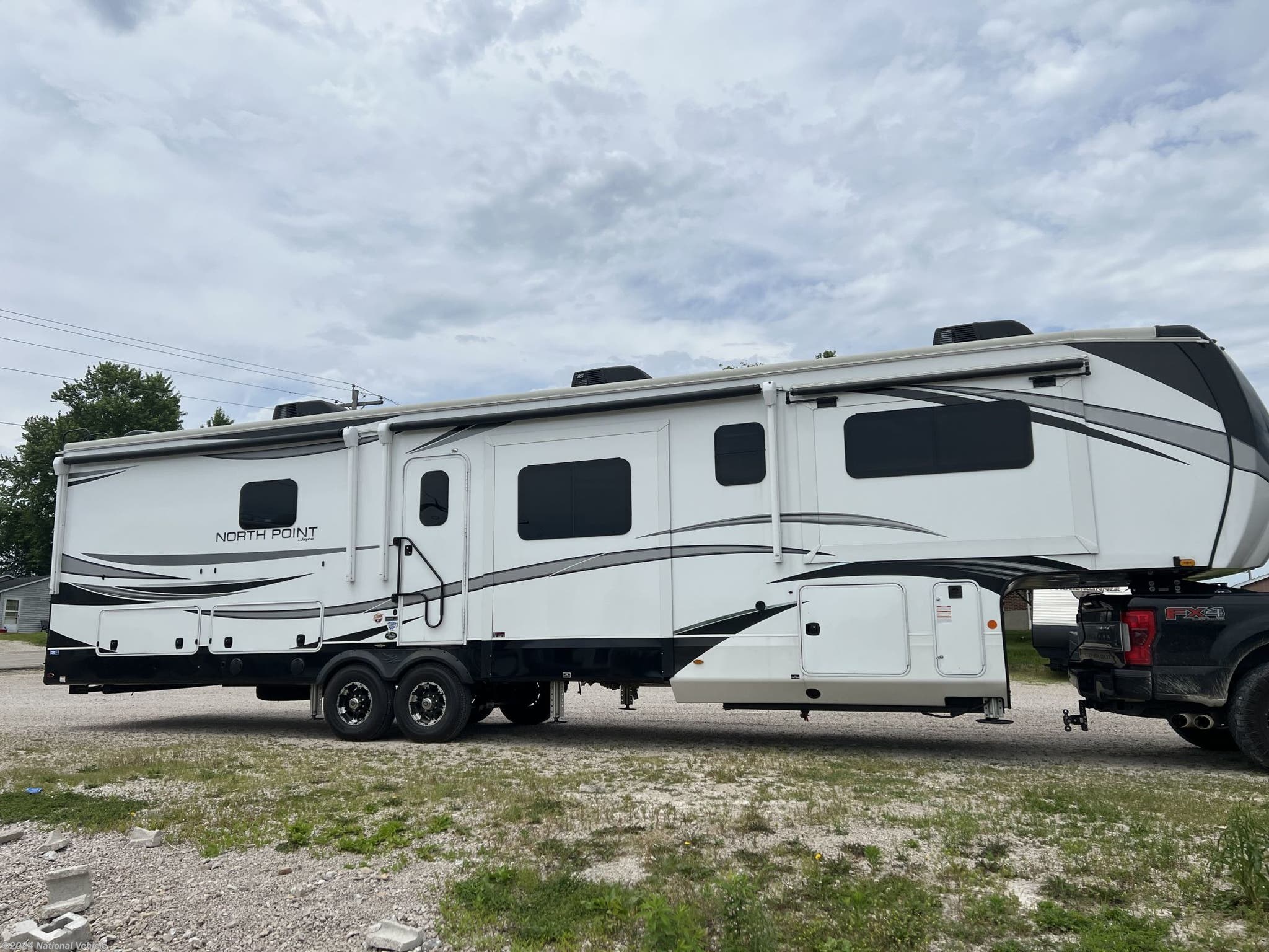 2022 Jayco North Point 382FLRB RV for Sale in Davisville, MO 65456