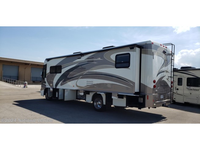 2011 Itasca Suncruiser 32H - Used Class A For Sale by National Vehicle in Omaha, Nebraska