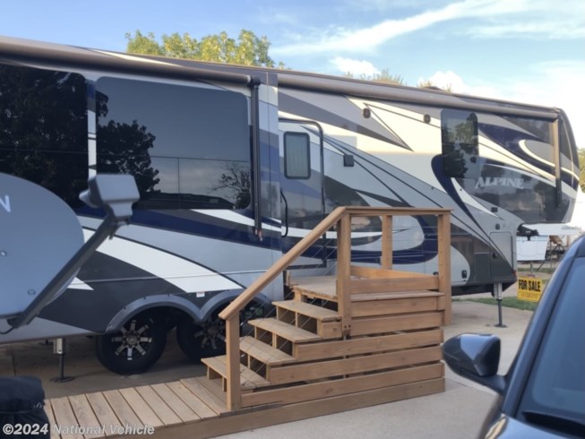 2020 Keystone Alpine 3651RL - Used Fifth Wheel For Sale by National Vehicle in Quitman, Texas