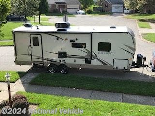 Used 2018 Forest River Rockwood Ultra Lite 2606WS available in Weare, New Hampshire
