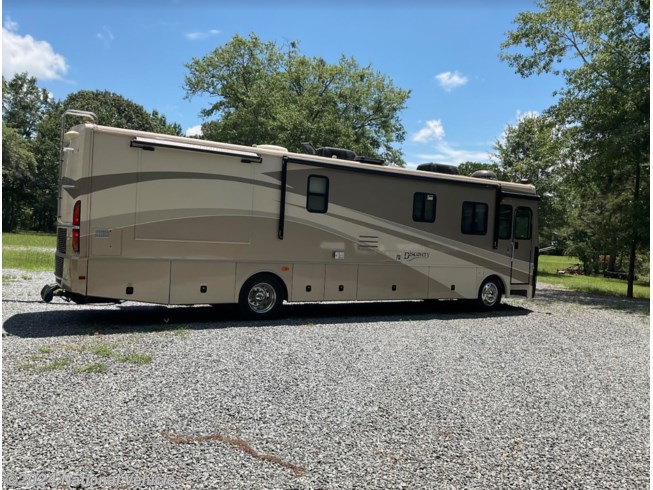 Used 2006 Fleetwood Discovery 39V available in Bueno Vista, Georgia