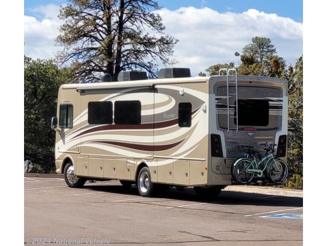 2017 Bounder 33C by Fleetwood from National Vehicle in Omaha, Nebraska