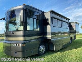 Used 2004 Winnebago Ultimate Advantage 40K available in Howey-In-The Hills, Florida