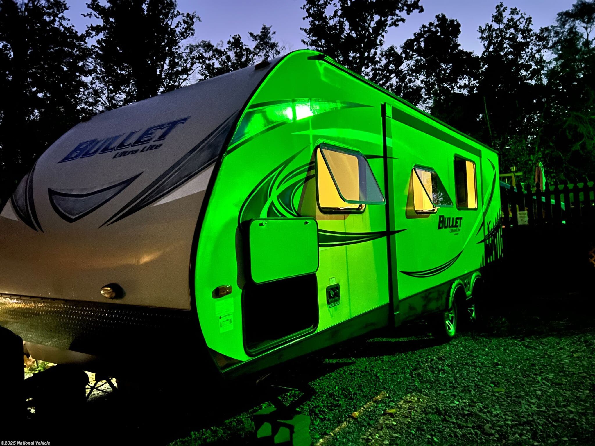 2016 Keystone Bullet Ultra Lite 251RBS RV for Sale in Dunlap, TN 37327 c675581