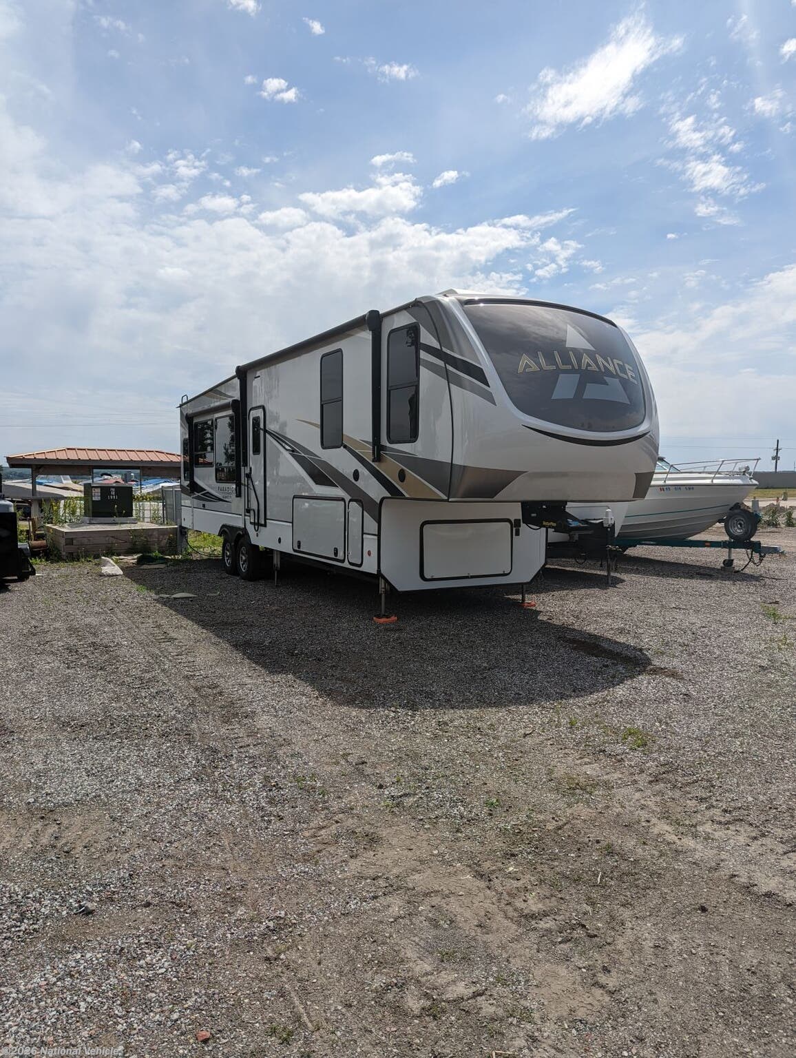 2021 Alliance RV Paradigm 340RL RV for Sale in Blair, NE 68008 C25280