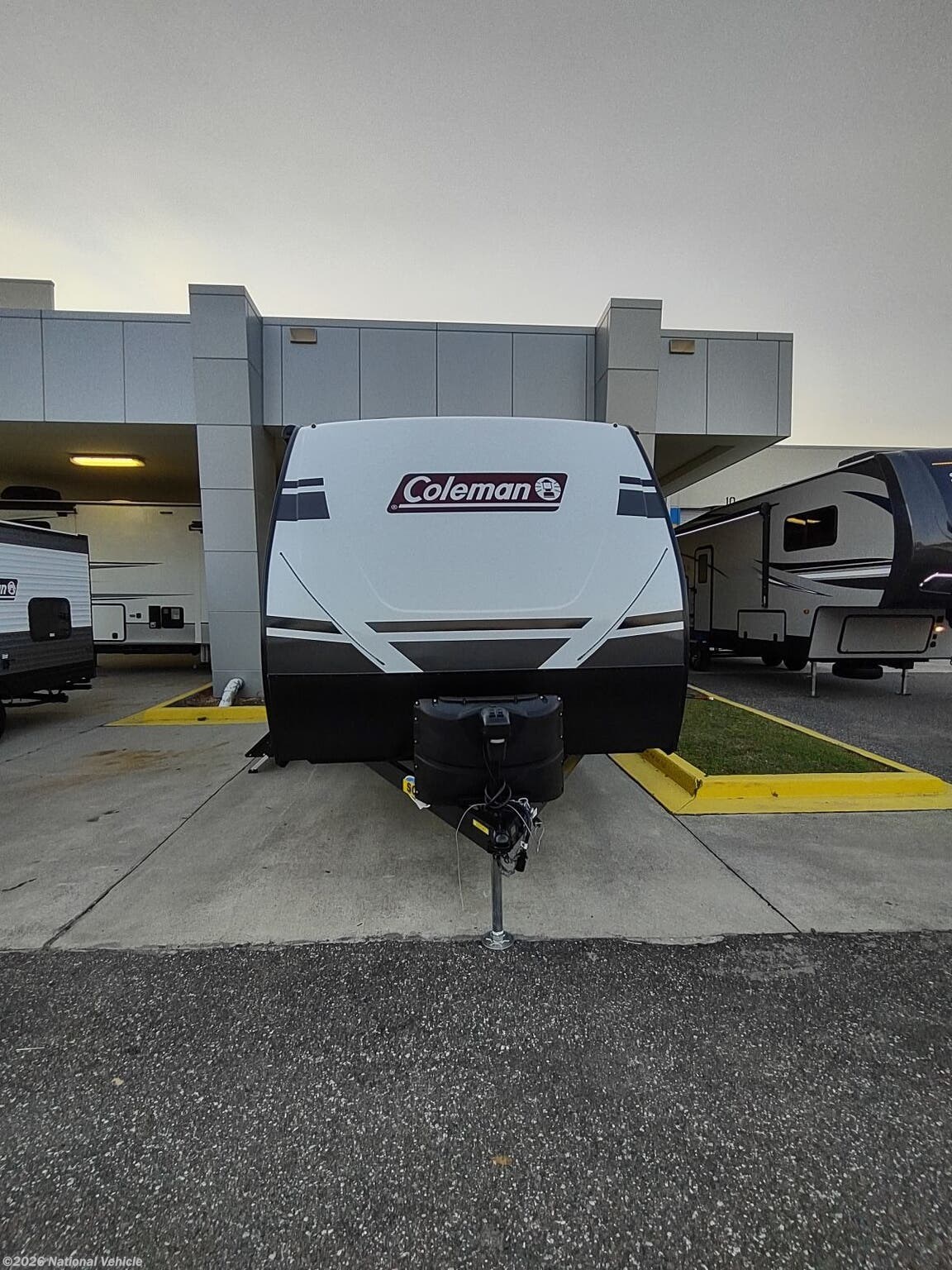 2022 Dutchmen Coleman Light 1805RB RV for Sale in Jacksonville, FL