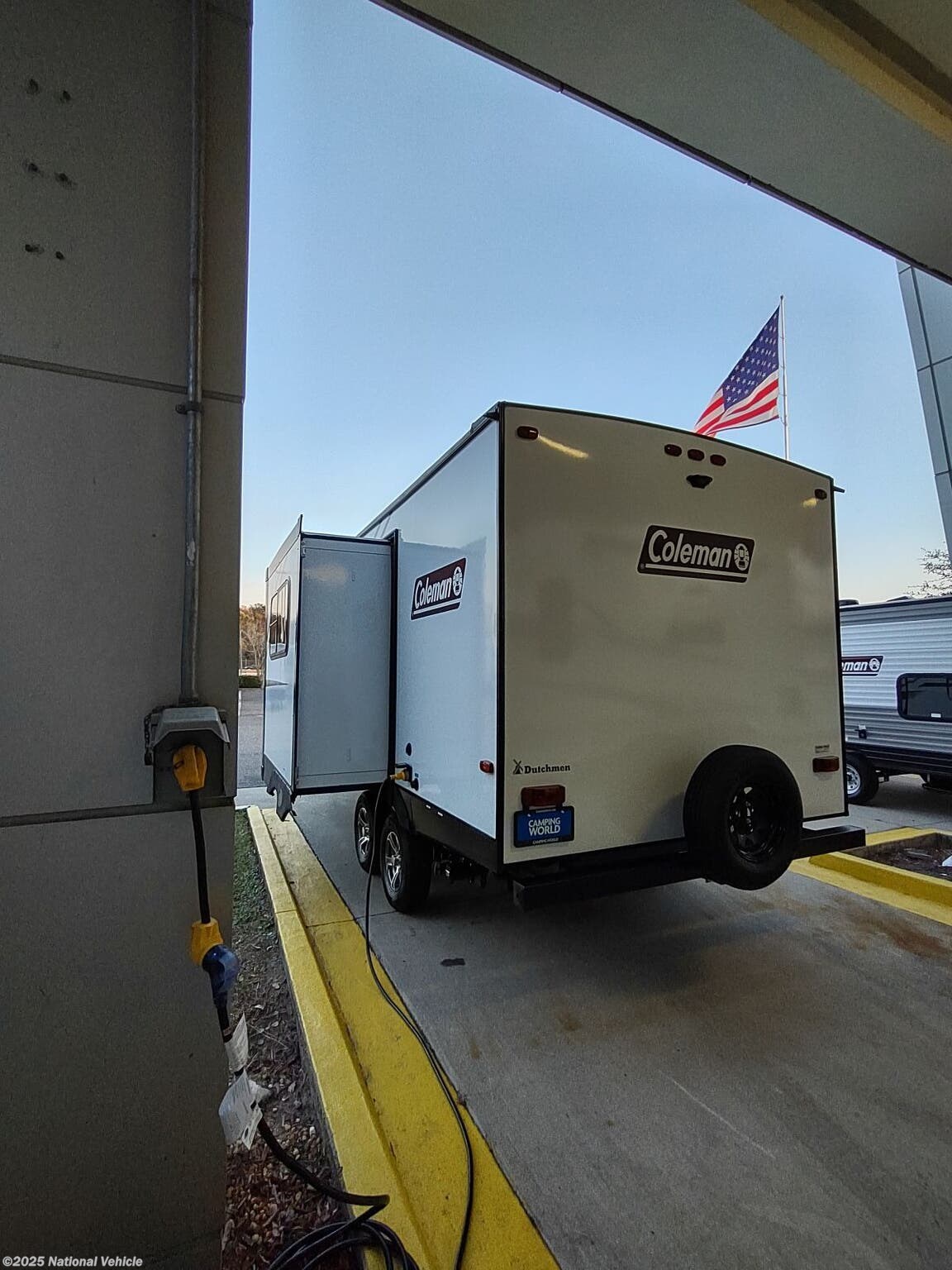 2022 Dutchmen Coleman Light 1805RB RV for Sale in Jacksonville, FL