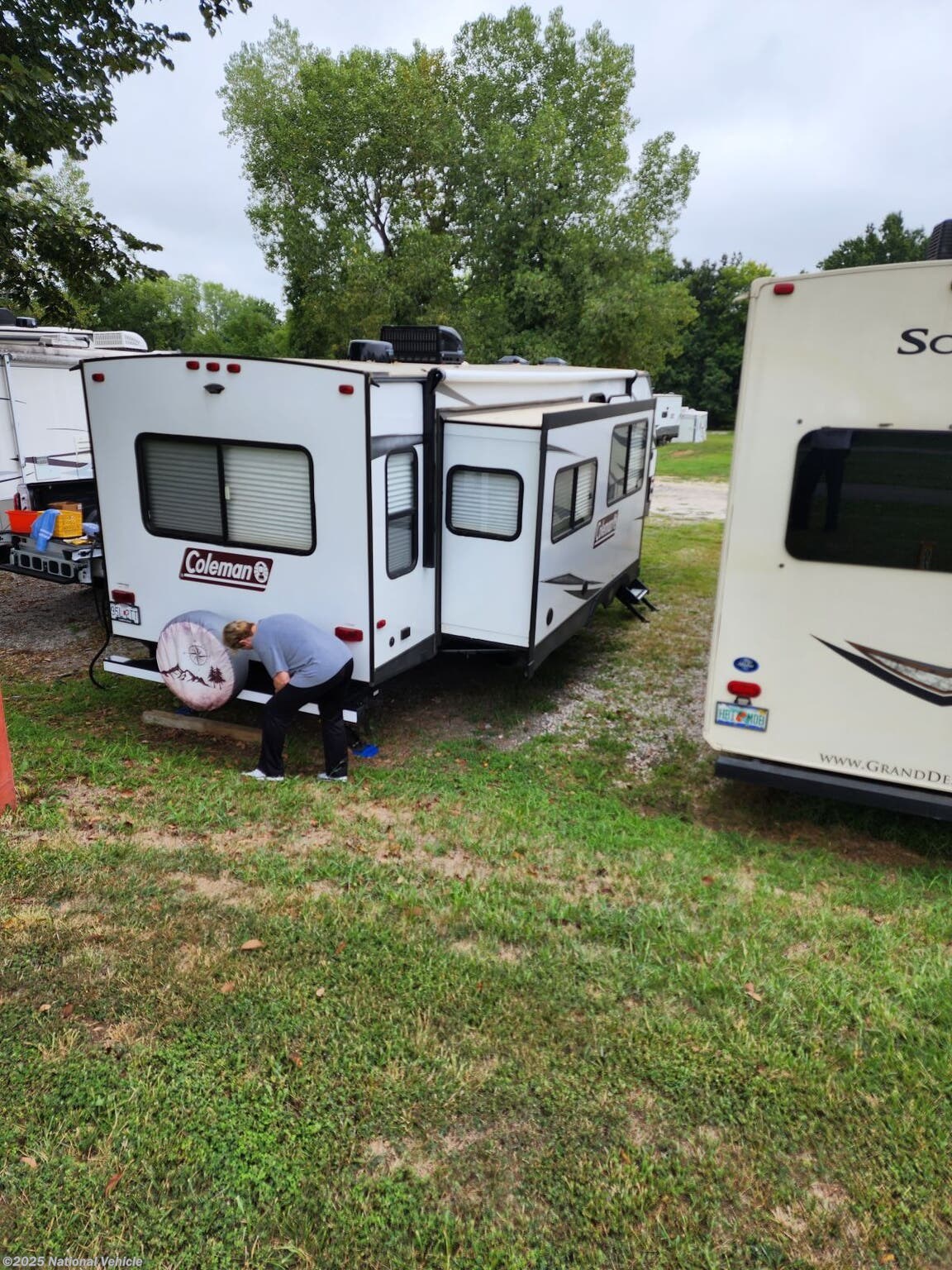 2020 Dutchmen Coleman Light 2955RL RV for Sale in Grain Valley, MO 64029 |  c675602 | RVUSA.com Classifieds