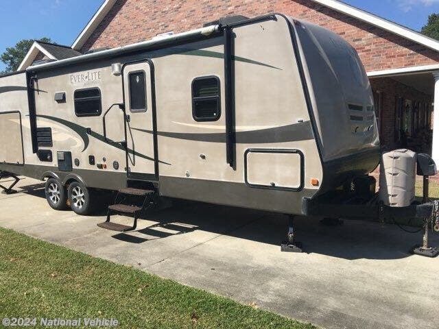 Used 2012 Buck&#39;s Tiny Houses Evergreen Ever-Lite 32RBK-DS available in New Iberia, Louisiana
