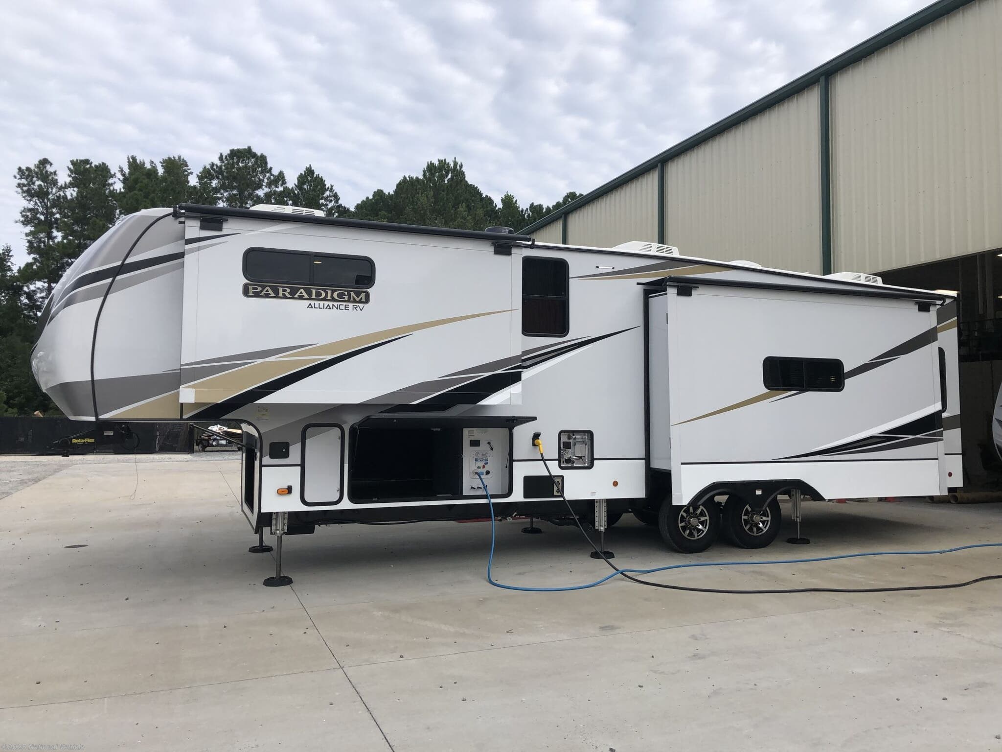 2021 Alliance RV Paradigm 340RL RV for Sale in Clayton, NC 27527 ...