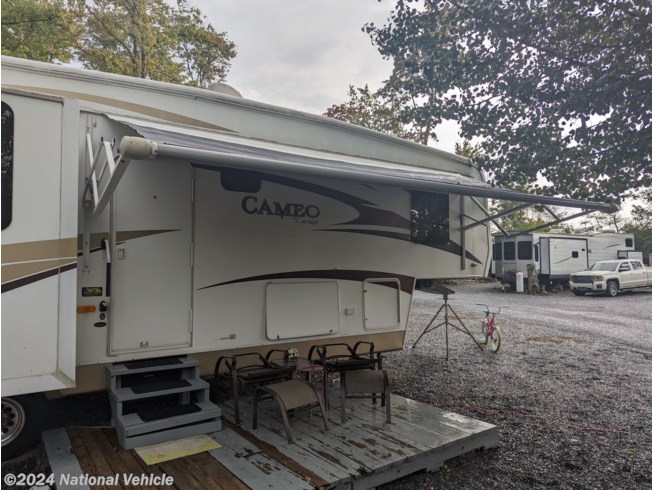 2008 Carriage Cameo LXI 37RE3 - Used Fifth Wheel For Sale by National Vehicle in Omaha, Nebraska