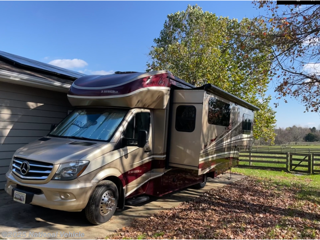 Used 2017 Dynamax Corp Isata 3 24FWM available in Omaha, Nebraska