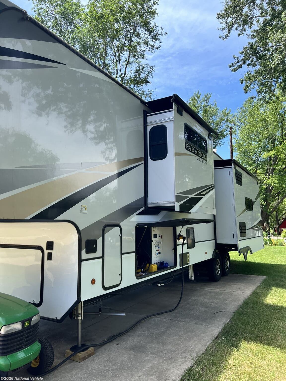 2021 Alliance RV Paradigm 370FB RV for Sale in Rochester, MN 55904