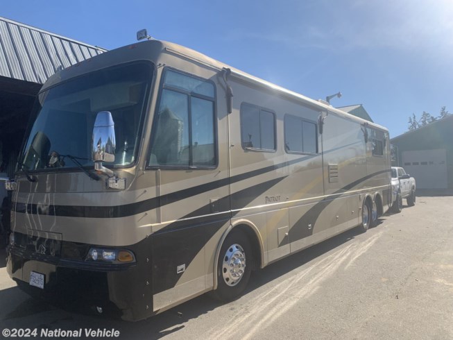 2004 Beaver Patriot Thunder Wilmington - Used Class A For Sale by National Vehicle in Omaha, Nebraska