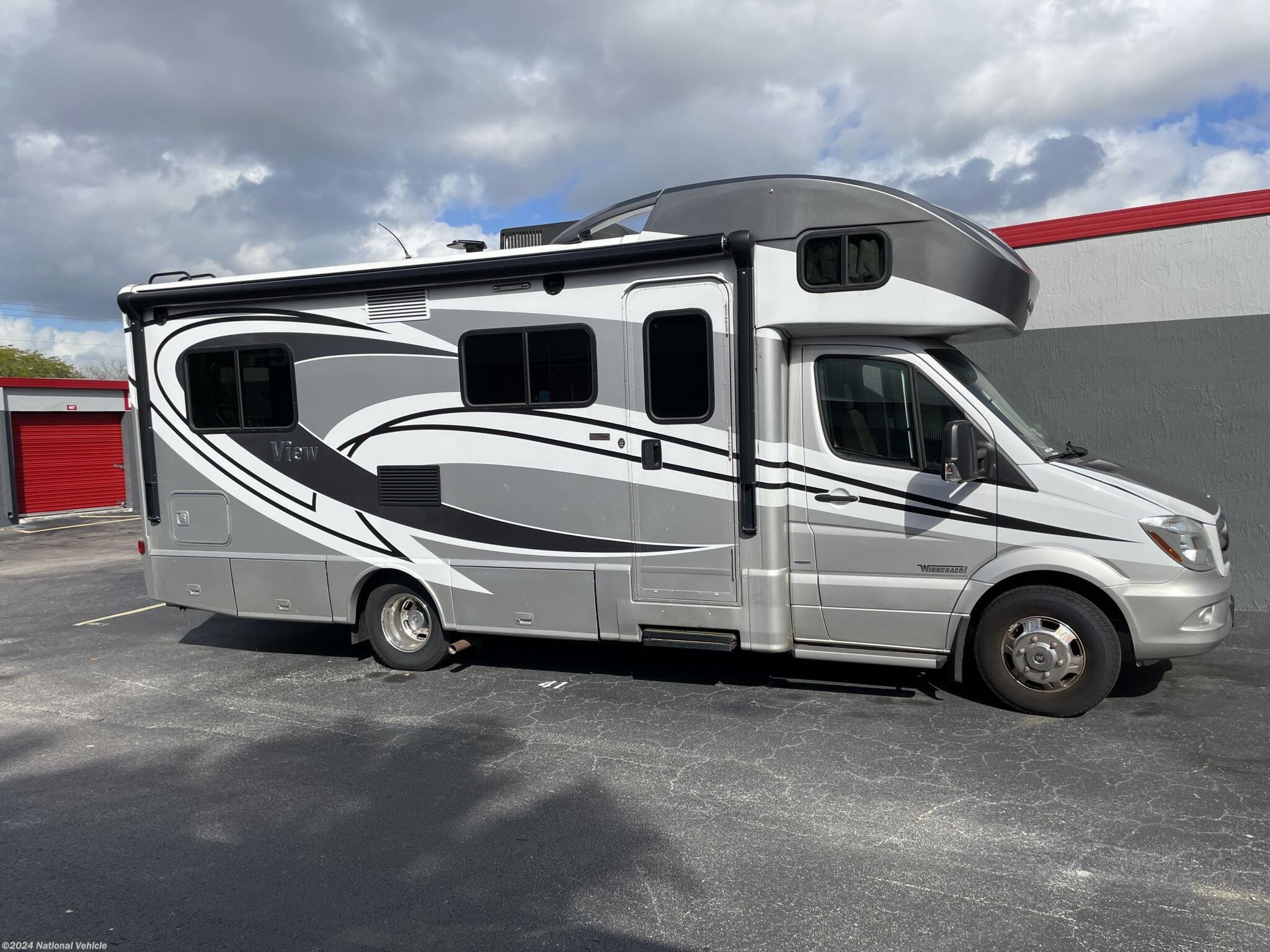 2016 Winnebago View 24V RV for Sale in Davie, FL 33330 C15644 RVUSA