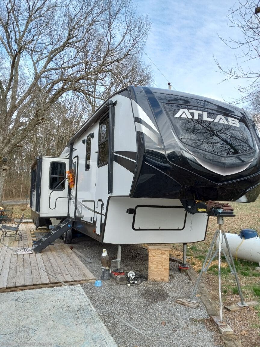 2021 Dutchmen Atlas 2992RLF RV for Sale in Mt Juliet, TN 37122