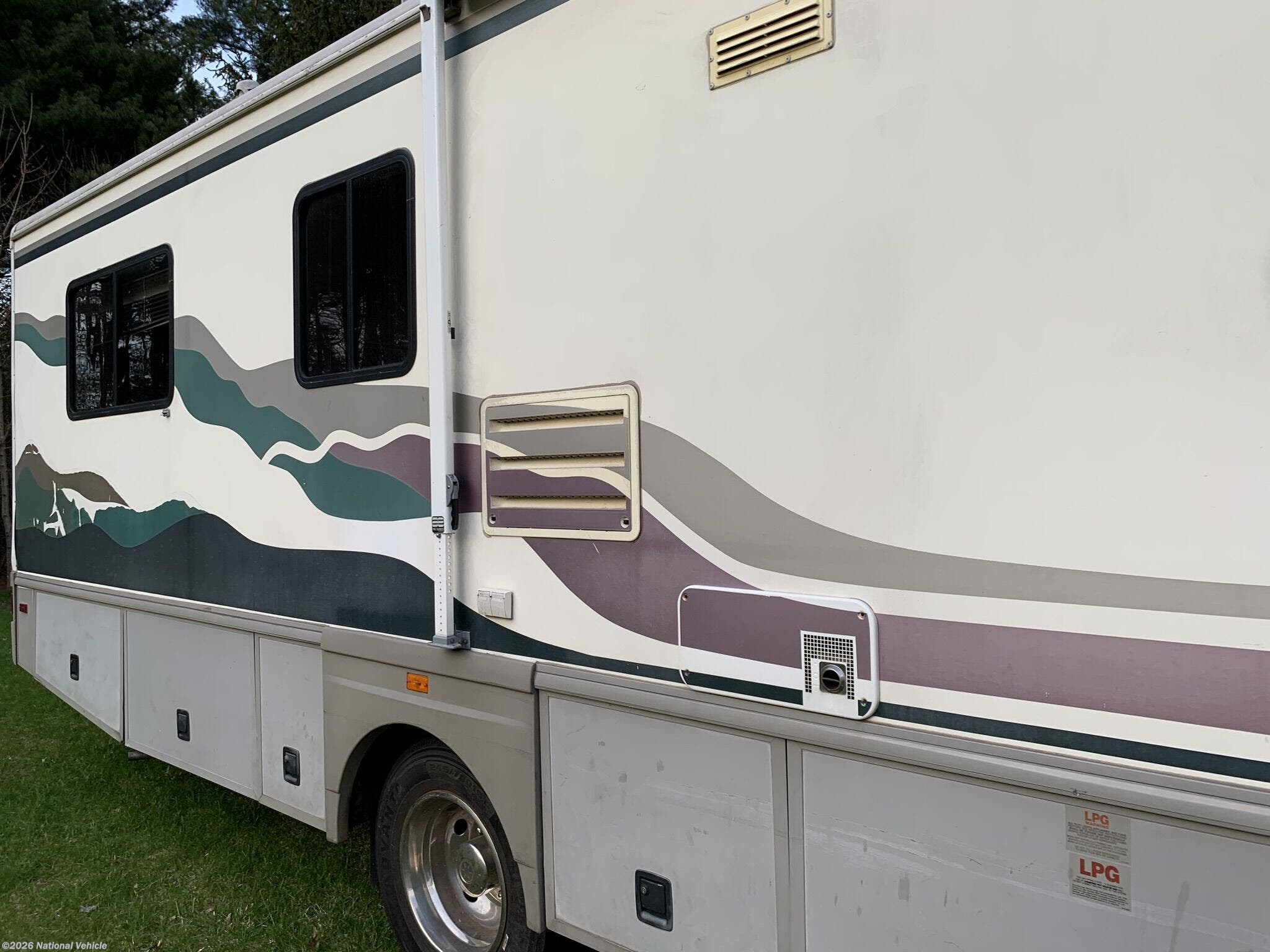 1999 Fleetwood Southwind Storm RV for Sale in Prairie du Sac, WI 53578