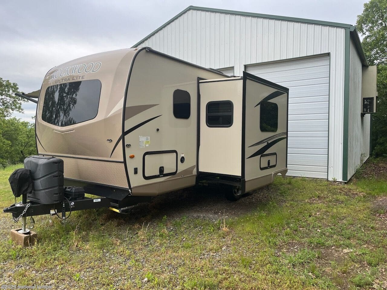 2019 Forest River Rockwood Ultra Lite 2304DS RV for Sale in Cameron, OK
